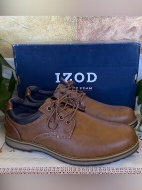 NEW Izod Men’s Cognac Brown/Blue Faux Leather Casual Dress Oxford Shoes, Size 9M